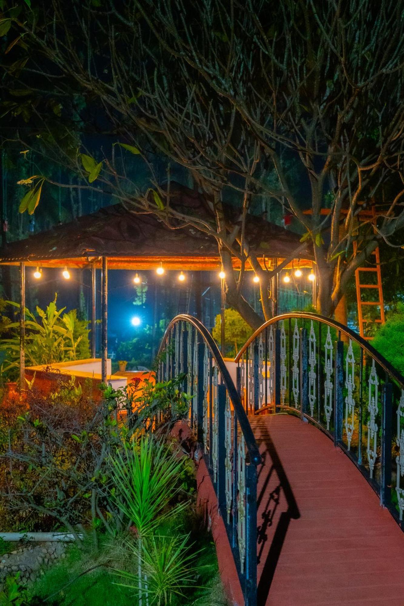 Bana The Wild Waters Hotel Muduvādi Kültér fotó